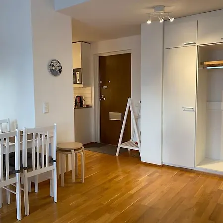 Apartment Downtown Minimalist With Balcony 59m2 Turku